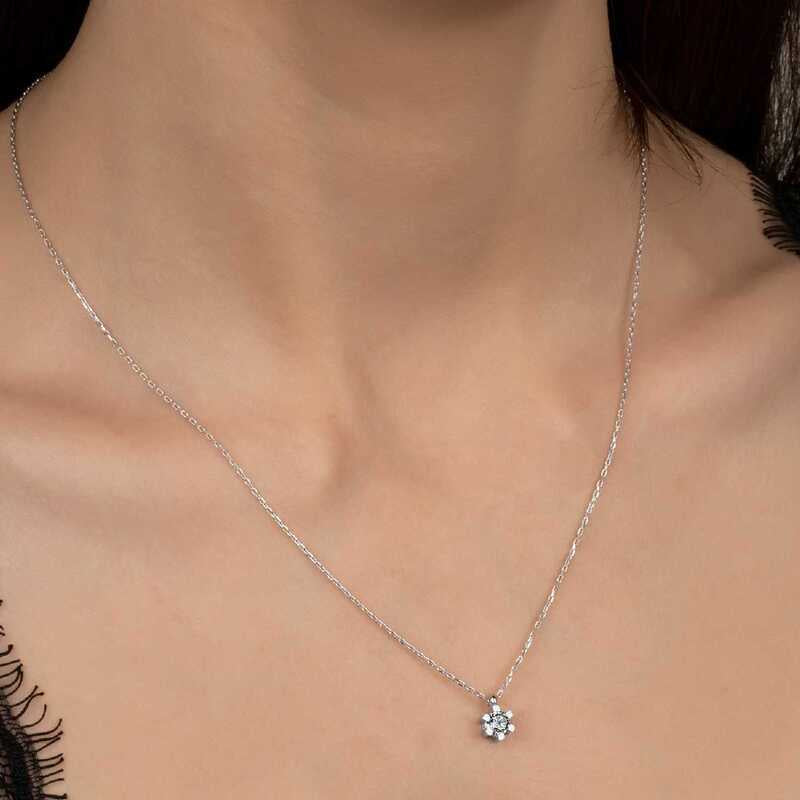 Swarovski Crystals Stone Silver Solitaire Women's Necklace image 1