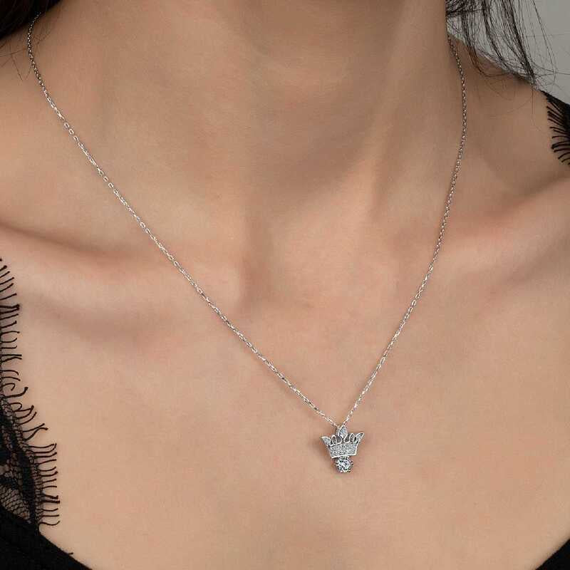 Swarovski Crystal Stone Queen Women's Necklace image 1