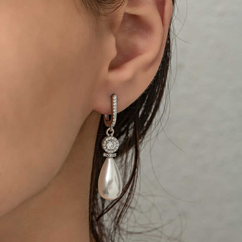 Silver Drop Pearl Women`s Earrings image 1